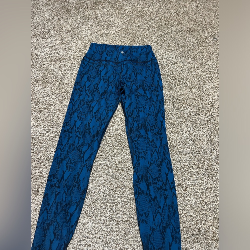 Blue rattlesnake print workout leggings